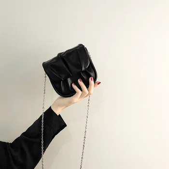 Дамски плиссированная чанта-софтуера на веригата, малко дизайн, универсален мини-седло, нова мода, лято, 2023