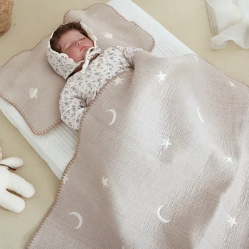 Детско одеало Съответствие Мечка Луната Star Спално бельо за сън Възглавница Кърпи Многофункционални скъпа промяна одеяла Одеало за сън на новородените бебешки неща