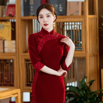Есента е яка-часова, червен чонсам с ръкав три четвърти, традиционен китайски рокля за банкет, сватбени партита, Ципао, рокля за майките, за жените