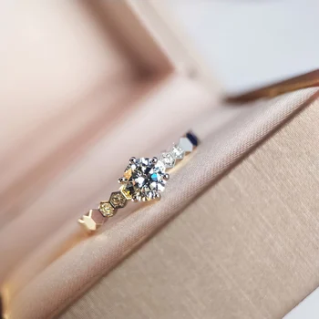 Женски пръстен от сребро 925 проба, класическа френска пчела My Love. Творческа дизайнерски пръстен във формата на сот. Изискани подаръци за празника годеж