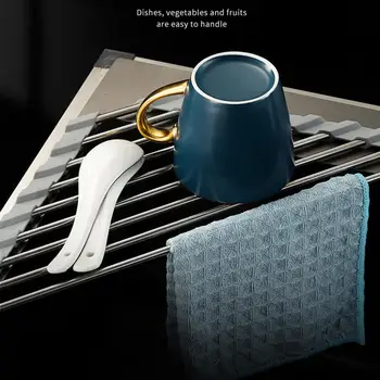 Поставка за източване на мивки Полезни трайни триъгълни кухненски принадлежности Притежателя гъба за мивки Органайзер за източване на съдове за готвене